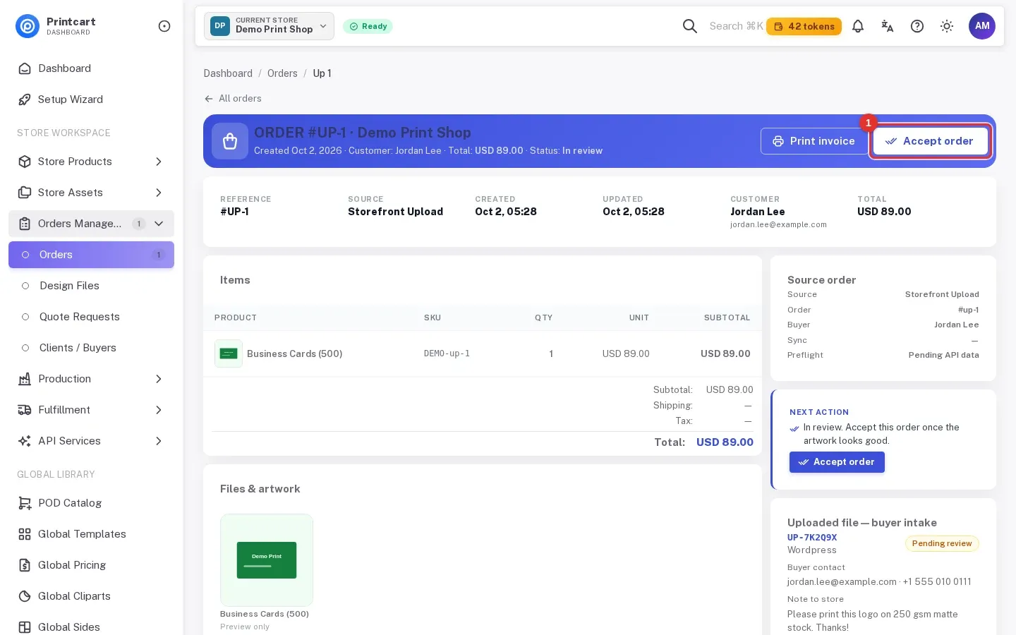 Order header with the Accept order button highlighted